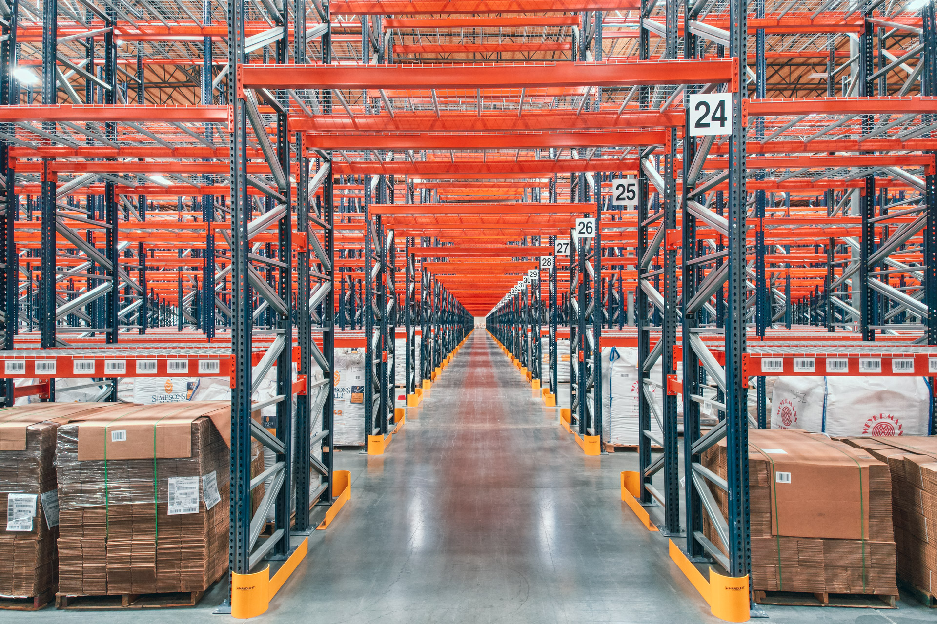 Industrial warehouse racking installation in Miami warehouse